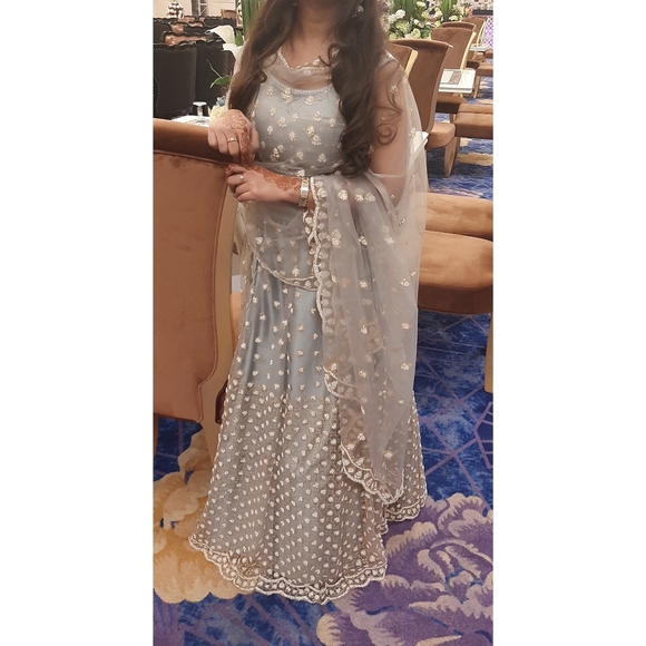 Grey lehnga - Picture 4 of 6